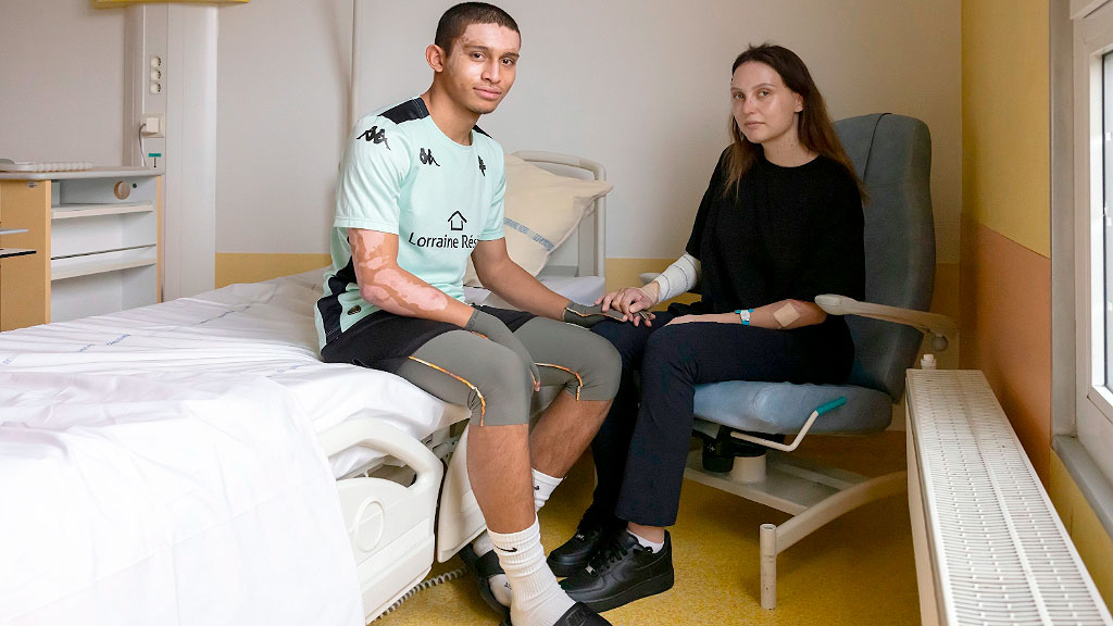 Tahirys Dos Santos, Crans-Montana, FC Metz, bar Constellation tragedia, futbolista sobreviviente incendio, Año Nuevo Suiza 2026, quemaduras 30% cuerpo, tragedia resort suizo, FC Metz defensor, Coline pareja Dos Santos, incendio bar Suiza víctimas