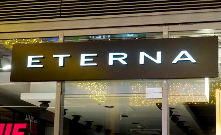 Eterna, Insolvencia, Passau, Eterna cierre insolvencia Alemania, Eterna Mode GmbH quiebra, fabricante camisas alemán cierre, industria textil Alemania crisis, Eterna Passau 163 años, moda alemana insolvencia 2026, camisas de vestir demanda pandemia, industria textil bávara cierre