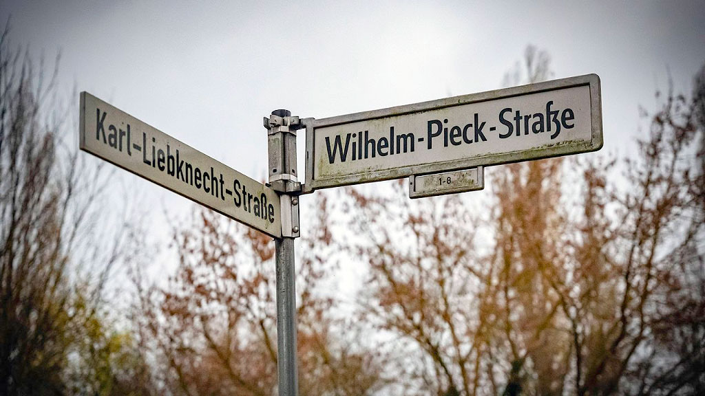 reunificación alemana, Vladímir Lenin, Evelyn Zupke, RDA, SED, Wilhelm Pieck, Otto Grotewohl, Ernst Thälmann, comunismo, Unión Soviética, KPD, partido comunista alemán