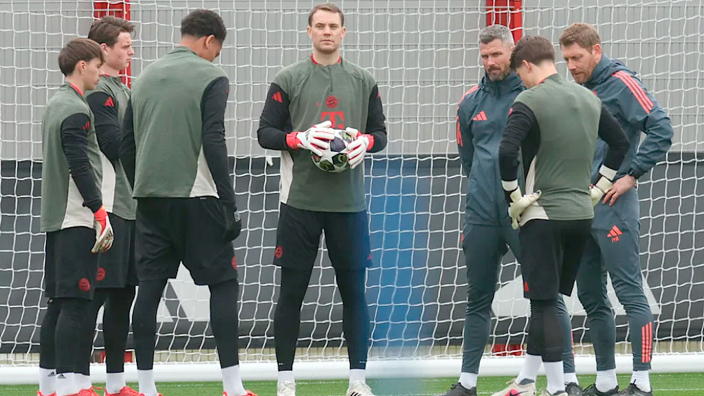 Leonard Prescott, Bayern Múnich, UEFA Champions League, arquero juvenil, debut