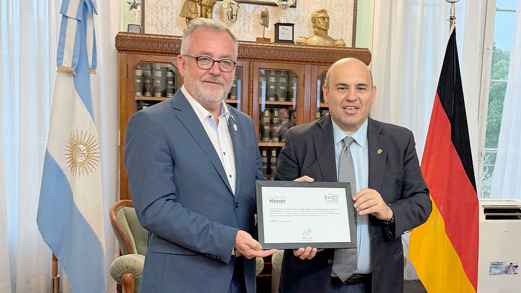 Sommertreffen, Esperanza, Santa Fe, Bernd Fabritius, Comunidad argentino-alemana, Stiftung Verbundenheit, FAAG, Comisionado del Gobierno Federal para los Asuntos de los Repatriados y las Minorías Nacionales, Gabriel Podevils, Alfonso Alderete, Asociación Alemana de Esperanza