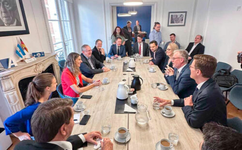 Stiftung Verbundenheit, Fundación Konrad Adenauer, Fundación Hanns Seidel, Bernd Fabritius, comunidad germanoparlante argentina, BMI