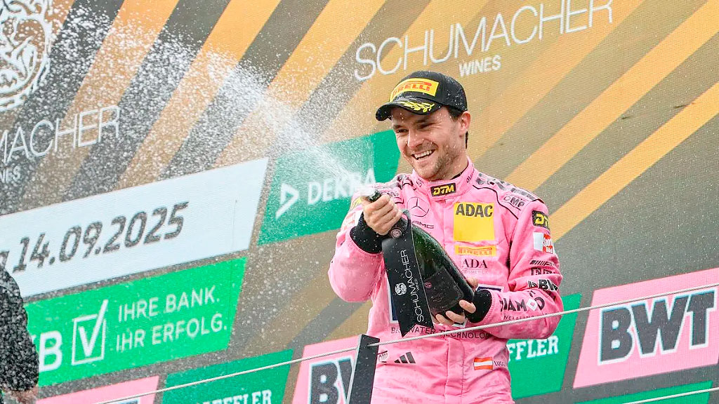 Max Verstappen, 24 Horas Nürburgring, Fórmula 1, F1 reglamento 2026, Verstappen críticas Fórmula 1 2026, Mercedes-AMG GT3 Verstappen Racing, Nürburgring resistencia 2026, reglamento F1 2026 críticas pilotos, Daniel Juncadella Nürburgring, Verstappen abandono Fórmula 1, Misión Argentina Nürburgring 1969