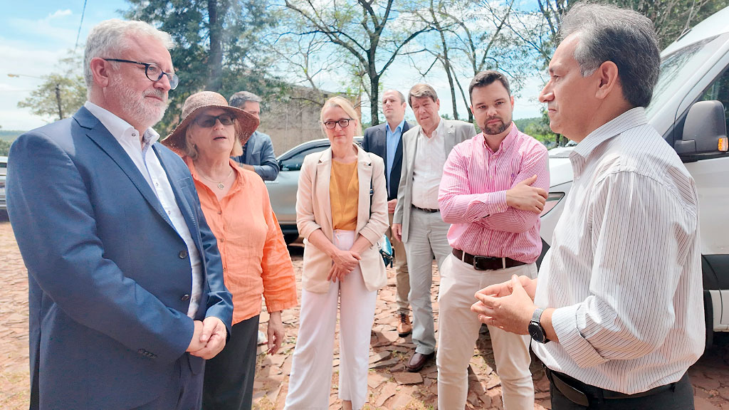 Bernd Fabritius, Misiones, Alemania, Argentina, Stiftung Verbundenheit, FAAG, Alem, Oberá, Montecarlo, Eldorado, comunidad alemana de Misiones, asociaciones argentino-germanas, Germán Lehrke, Dr. Marco Just Quiles, Silvia Saenger, Ulises Morel, Gabriel Podevils, Sara Carolina Butvilofsky