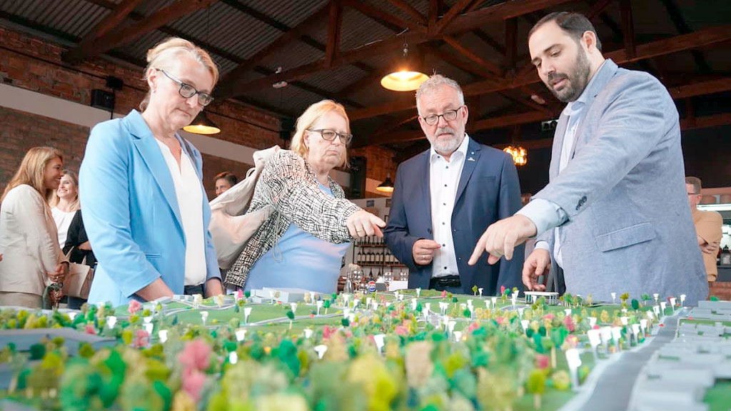 Bernd Fabritius, Misiones, Alemania, Argentina, Stiftung Verbundenheit, FAAG, Alem, Oberá, Montecarlo, Eldorado, comunidad alemana de Misiones, asociaciones argentino-germanas, Germán Lehrke, Dr. Marco Just Quiles, Silvia Saenger, Ulises Morel, Gabriel Podevils, Sara Carolina Butvilofsky