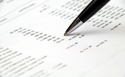 cuentas bancarias inactivas, Alemania, entidades financieras, cuentas olvidadas bancos alemanes, nachrichtenlose Konten, SOS Kinderdörfer, fondo social Alemania, herederos cuentas bancarias, 4.200 millones euros cuentas inactivas, G7 cuentas olvidadas, Petra Sorge-Booms