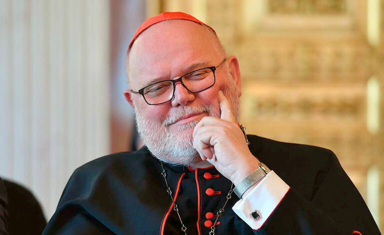 Cardenal Reinhard Marx, Iglesia católica alemana, Camino Sinodal, arzobispo de Múnich y Freising, bendición parejas mismo sexo Iglesia católica, Fiducia supplicans, Conferencia Episcopal Alemana, DBK, ZdK, Queerpastoral Múnich, Wolfgang Rothe, Georg Bätzing, papa León XIV