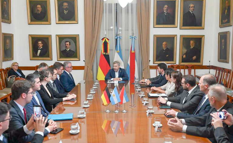 Bernd Fabritius, Rogelio Frigerio, Entre Ríos, comunidad alemana Entre Ríos, Stiftung Verbundenheit Argentina, alemanes del Volga Entre Ríos, Bernd Fabritius Argentina, cooperación Alemania Entre Ríos, FAAG federación argentino-germana, comunidad germanoparlante Argentina, Frigerio delegación alemana, Valle María Entre Ríos, Riwwel Warum Nicht Sudamérica