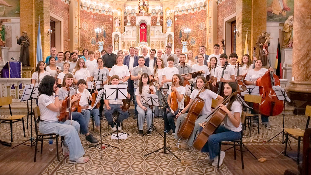 Dieter Lamlé, Stiftung Verbundenheit, FAAG, Embajador Alemania Argentina visita, Dieter Lamlé comunidad alemana Buenos Aires, Stiftung Verbundenheit América Latina, FAAG Federación Asociaciones Argentino-Germanas, comunidad alemana sur bonaerense, Bahía Blanca colectividad alemana, Coronel Suárez colonias alemanas Argentina, Fundación Hogar Rodolfo Funke Tornquist