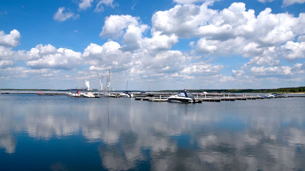 Lusacia, Brandeburgo, Sajonia, Lagos artificiales Lusacia Alemania, Lakeland lusaciano megaproyecto, reconversión minera Lusacia, lagos postmineros Brandeburgo Sajonia, LMBV minas lignito Alemania, turismo lacustre Lusacia 2026, lago Sedlitz apertura 2026, transformación territorial minería Alemania