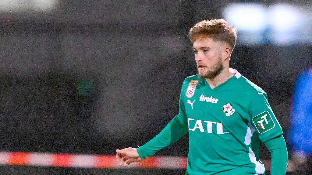 Mathew Collins, Phil Collins, Austria Salzburgo, segunda división, Phil Collins hijo Austria, Hannover 96 juveniles, WSG Tirol fútbol, Orianne Cevey hijo futbolista, fútbol austriaco 2026, Phil Collins familia, Genesis hijo futbolista