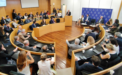 Mercosur, Unión Europea, Universidad Austral, Christian Schmidt, Fundacion Hanns Seidel, Klaus Binder, Peter Neven, Alfonso Santiago, Federico Pinedo, G20, Marisa Bircher, Damián Arabia, Carmen Álvarez Rivero, Celina Cantú, Florencia Donovan