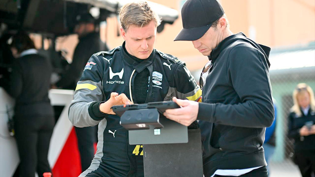 Mick Schumacher, IndyCar, Fórmula 1, Schumacher debut óvalo, IndyCar 2025, Mick Schumacher Phoenix, Franco Colapinto Alpine, Indy 500 Schumacher, automovilismo alemán, IndyCar temporada 2025, Mick Schumacher St. Petersburg, Ryan Briscoe entrenador