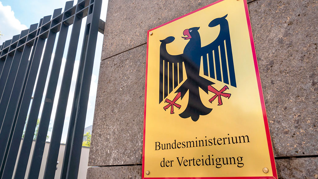 servicio militar, Bundeswehr, Wehrdienst, Wehrdienst Modernisierungsgesetz, Bundeswehr reclutamiento, ley servicio militar alemán, jóvenes alemanes exterior, musterung Alemania, Bedarfswehrpflicht, Alemania defensa rearmamento, servicio militar voluntario Alemania, Bundeswehr 2035 soldados