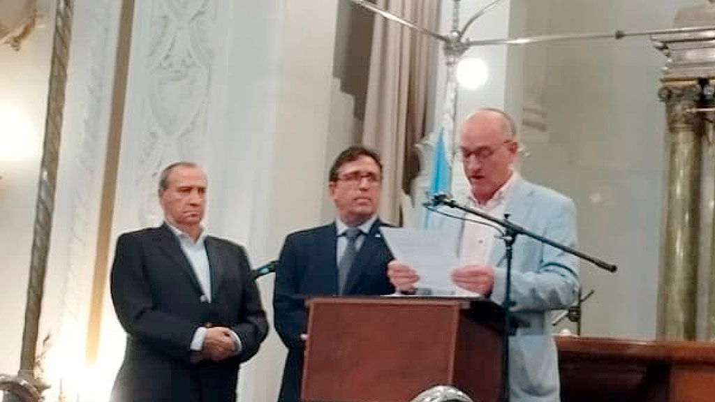 Stiftung Verbundenheit, Gueto de Varsovia, Sinagoga de Rosario, Levantamiento Gueto de Varsovia Rosario 2026, Stiftung Verbundenheit Argentina memoria Shoá, DAIA Rosario conmemoración Shoá, Federico Luchtenberg comunidad alemana Argentina, Dieter Lamlé embajador Alemania Rosario, FAAG memoria holocausto Argentina, Nie wieder ist jetzt comunidad alemana