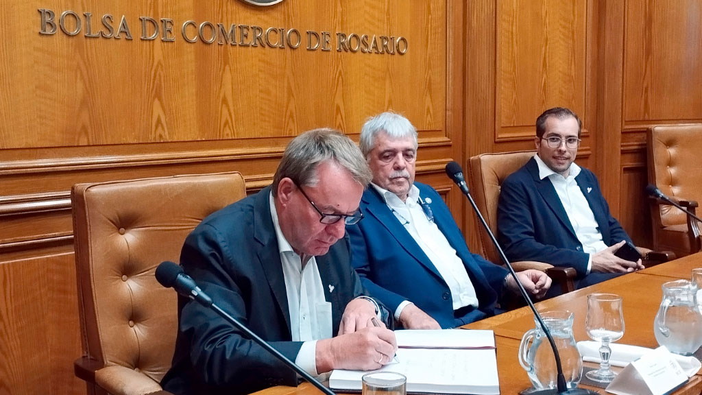 Stiftung Verbundenheit, Dieter Lamlé, FAAG, Stiftung Verbundenheit Rosario instituciones alemanas, Dieter Lamlé embajador Alemania Rosario, Escuela Goethe Rosario comunidad alemana, Club Alemán Rosario FAAG visita institucional, Bolsa de Comercio Rosario Alemania intercambio, CEABA Diaconía comunidad alemana Argentina, BMW Natalio Automotores Rosario Alemania