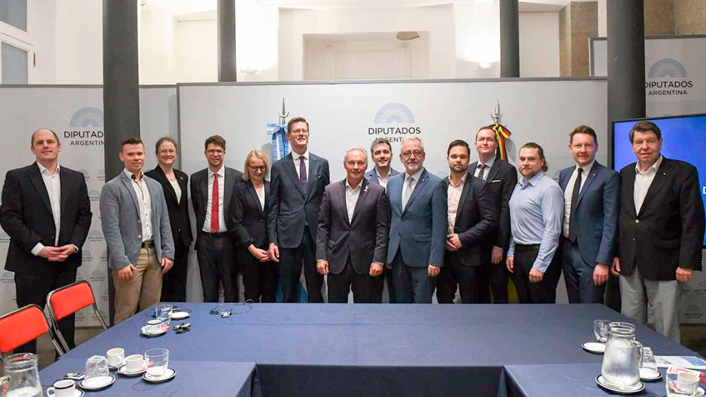 Stiftung Verbundenheit, Darío Schneider, Ministerio Federal del Interior de Alemania, comunidad germanoparlante Argentina, Darío Schneider diputado, FAAG Argentina, Alemania Argentina cooperación, BMI Argentina visita oficial
