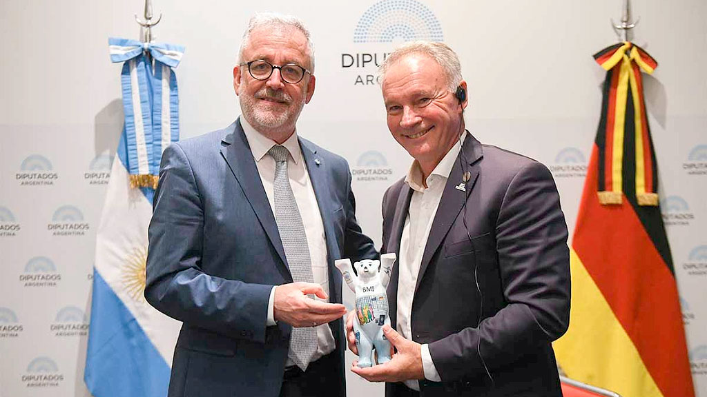 Stiftung Verbundenheit, Darío Schneider, Ministerio Federal del Interior de Alemania, comunidad germanoparlante Argentina, Darío Schneider diputado, FAAG Argentina, Alemania Argentina cooperación, BMI Argentina visita oficial