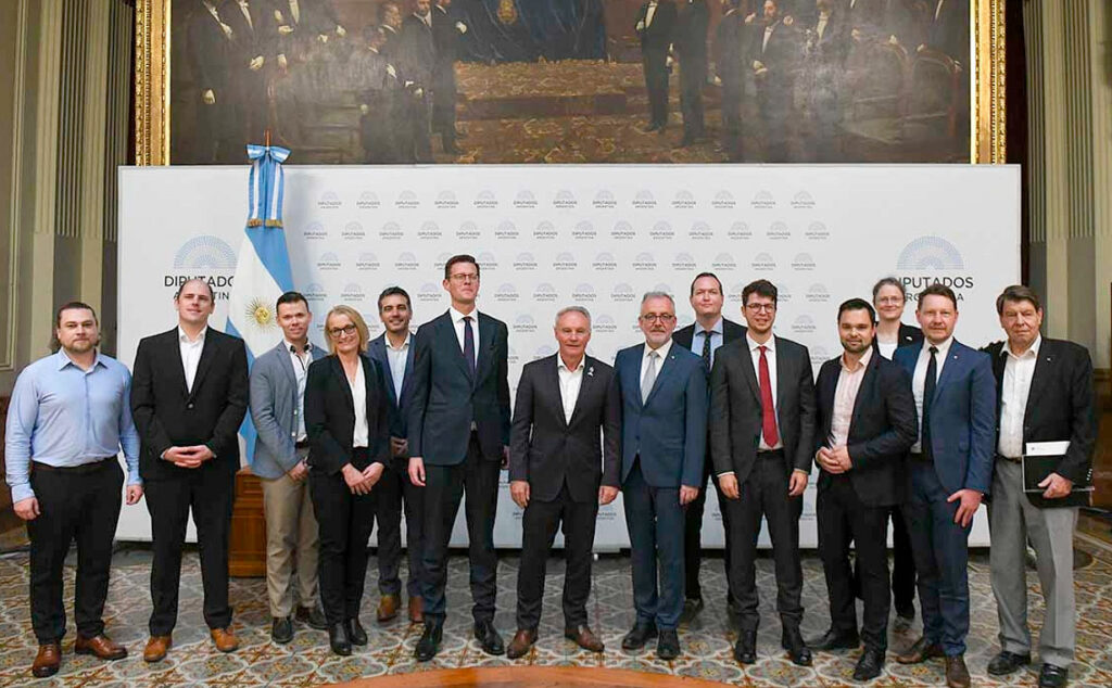 Stiftung Verbundenheit, Darío Schneider, Ministerio Federal del Interior de Alemania, comunidad germanoparlante Argentina, Darío Schneider diputado, FAAG Argentina, Alemania Argentina cooperación, BMI Argentina visita oficial
