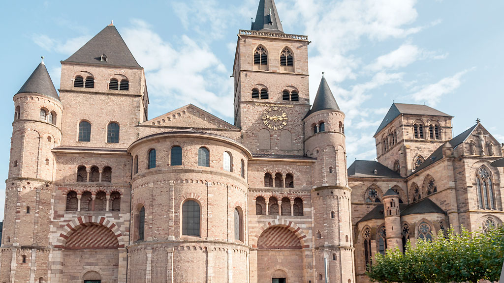 Tréveris, Roma del Norte, Río Mosela, Trier, Patrimonio UNESCO Alemania, Puerta Negra Porta Nigra, Valle del Mosela turismo, Augusta Treverorum, Basílica de Constantino, monumentos romanos Alemania, pueblos del Mosela, ciudad Karl Marx
