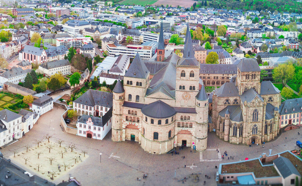 Tréveris, Roma del Norte, Río Mosela, Trier, Patrimonio UNESCO Alemania, Puerta Negra Porta Nigra, Valle del Mosela turismo, Augusta Treverorum, Basílica de Constantino, monumentos romanos Alemania, pueblos del Mosela, ciudad Karl Marx