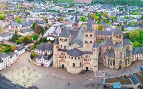 Tréveris, Roma del Norte, Río Mosela, Trier, Patrimonio UNESCO Alemania, Puerta Negra Porta Nigra, Valle del Mosela turismo, Augusta Treverorum, Basílica de Constantino, monumentos romanos Alemania, pueblos del Mosela, ciudad Karl Marx