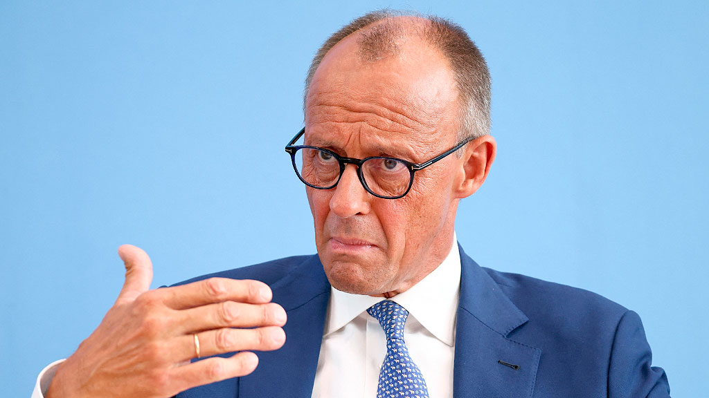 AfD, DeutschlandTrend, Friedrich Merz, AfD supera a la Unión, DeutschlandTrend mayo 2026, encuesta Infratest dimap, Friedrich Merz aprobación, coalición negra-roja Alemania, Alice Weidel AfD, ultraderecha Alemania, crisis del gobierno alemán, Boris Pistorius popularidad, Sonntagsfrage Alemania, política alemana 2026