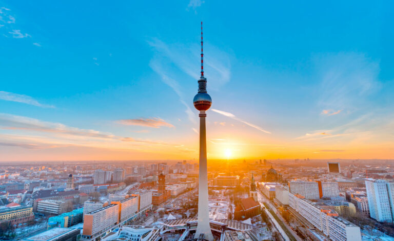BerlinPay, Turismo sostenible, Recoger basura, Berlín, Alemania, Spree, museos, gastronomía, actividades culturales, bicicletas, parques