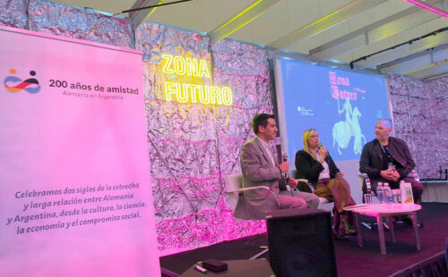 CEABA, Diaconía, Feria Internacional del Libro, Congregación Evangélica Alemana, Palabras en Juego, escritura creativa centros de día, Marisa Stehle Diaconía, ARG Editorial, Hogar German Frers Baradero, centro de día Arcángel Gabriel, Adriana Rolla cantante, Sonidos en Juego