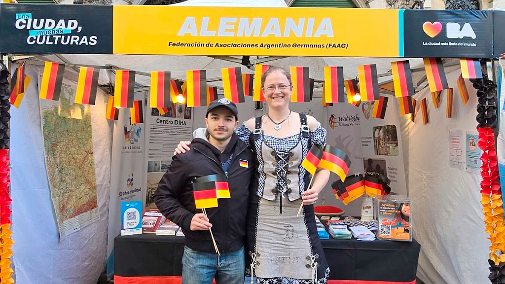 FAAG, BA Celebra Europa 2026, comunidad argentino-germana, FAAG en BA Celebra Europa 2026, Federación de Asociaciones Argentino-Germanas, colectividades europeas en Buenos Aires, cultura alemana en Argentina, comunidad alemana en Argentina, Avenida de Mayo, colectividades en Buenos Aires, FAAG, evento cultural europeo, instituciones germanas en Argentina, pluralismo cultural, inmigración alemana en Argentina, Embajada de Alemania en Argentina, la FAAG participó de BA Celebra Europa 2026, encuentro de colectividades europeas en Buenos Aires, actividades de la comunidad argentino-germana, stand institucional de la FAAG, evento cultural de colectividades europeas