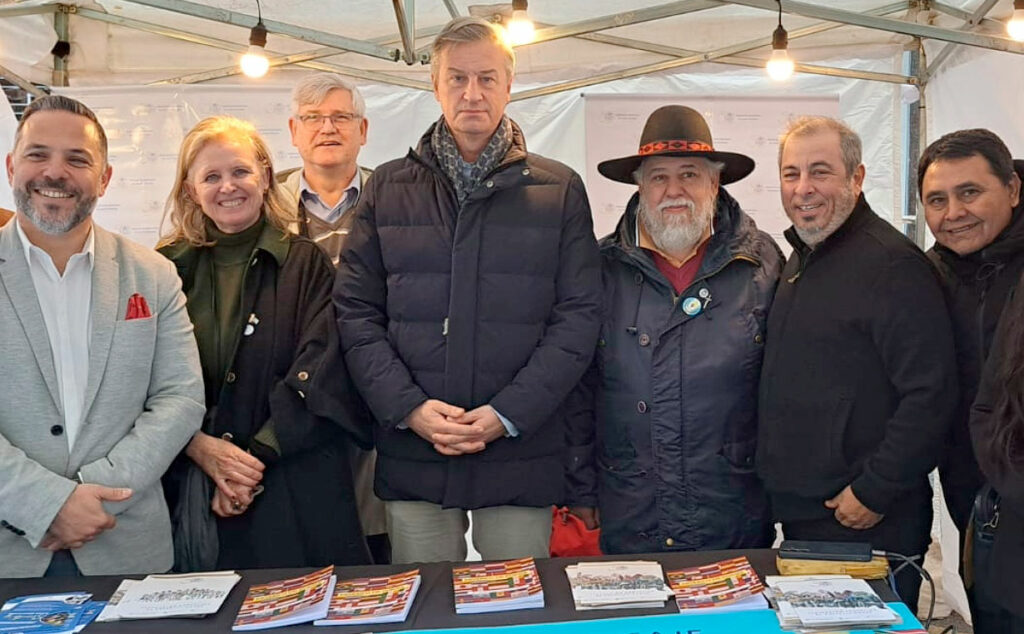 FAAG, BA Celebra Europa 2026, comunidad argentino-germana, FAAG en BA Celebra Europa 2026, Federación de Asociaciones Argentino-Germanas, colectividades europeas en Buenos Aires, cultura alemana en Argentina, comunidad alemana en Argentina, Avenida de Mayo, colectividades en Buenos Aires, FAAG, evento cultural europeo, instituciones germanas en Argentina, pluralismo cultural, inmigración alemana en Argentina, Embajada de Alemania en Argentina, la FAAG participó de BA Celebra Europa 2026, encuentro de colectividades europeas en Buenos Aires, actividades de la comunidad argentino-germana, stand institucional de la FAAG, evento cultural de colectividades europeas