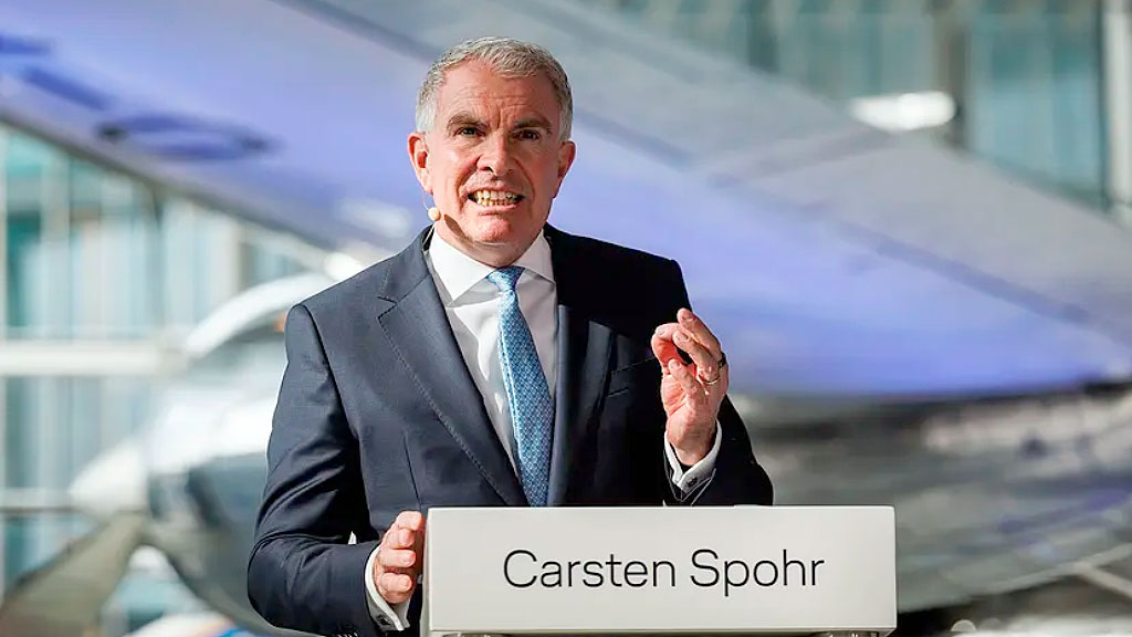 Lufthansa, Friedrich Merz, Cityline, centenario de Lufthansa, crisis Lufthansa, huelga pilotos Lufthansa, Cityline cierre, Carsten Spohr, Vereinigung Cockpit, Ufo sindicato, aerolínea premium o low-cost, conflicto gremial Lufthansa, aviación Alemania