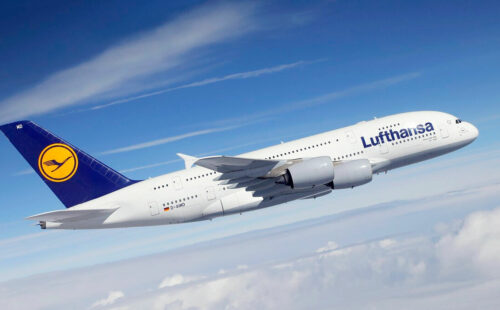 Lufthansa, Friedrich Merz, Cityline, centenario de Lufthansa, crisis Lufthansa, huelga pilotos Lufthansa, Cityline cierre, Carsten Spohr, Vereinigung Cockpit, Ufo sindicato, aerolínea premium o low-cost, conflicto gremial Lufthansa, aviación Alemania