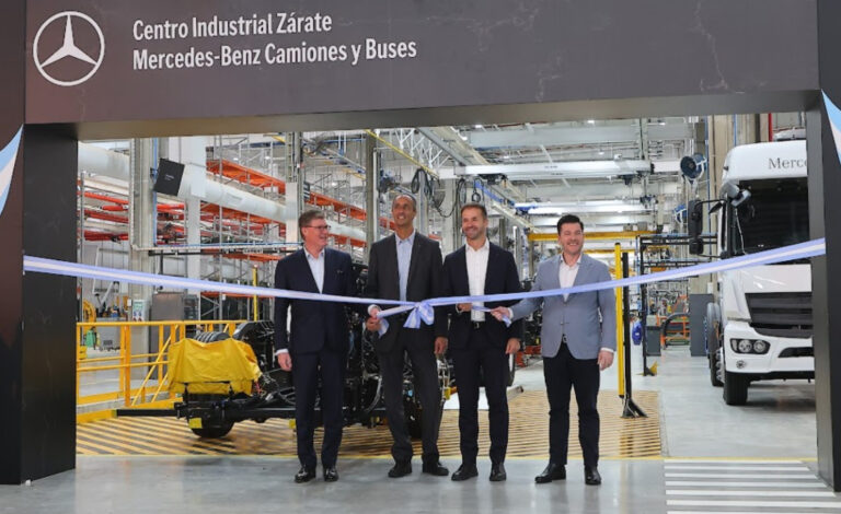 Mercedes-Benz Camiones y Buses