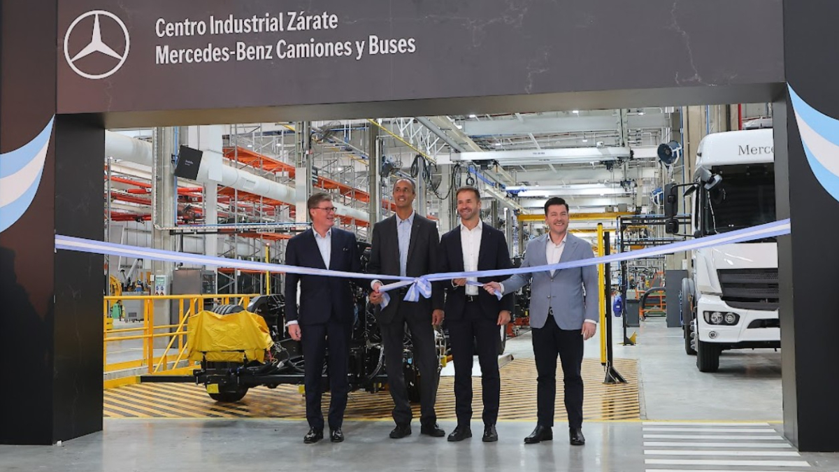 Mercedes-Benz Camiones y Buses