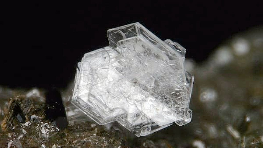 Meteorito de Steinbach, Alemania, Física de materiales, tridimita meteórica, dióxido de silicio, conductividad térmica, meteorito Alemania 1724, Michele Simoncelli, Universidad de la Sorbona, física de materiales, Turingia meteorito, nuevos materiales térmicos