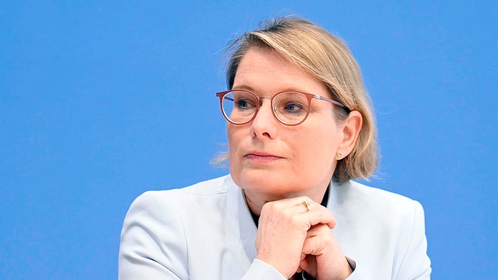 neonazis, Alemania, Fiscalía General Federal, operativo contra neonazis, Jung und Stark Alemania, Deutsche Jugend voran, extremismo de derecha Alemania, jóvenes neonazis Alemania, Stefanie Hubig extrema derecha, Fiscalía General Federal Alemania, ultraderecha juvenil Alemania, redadas neonazis Bundesländer, Letzte Verteidigungswelle