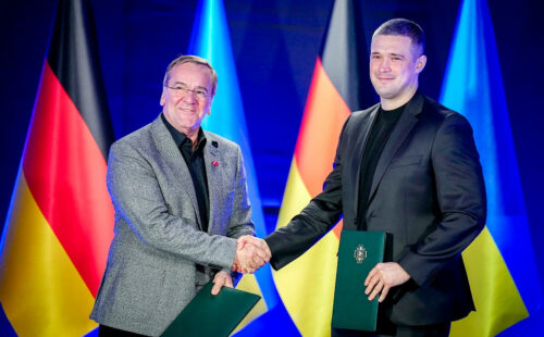 Boris Pistorius, Ucrania, drones, cooperación militar Alemania Ucrania, Boris Pistorius Kiev, drones de largo alcance, deep strike, Mijailo Fedorov, producción conjunta de armamento, guerra Ucrania Rusia, tregua Trump, Brave One plataforma, asociación estratégica Alemania Ucrania
