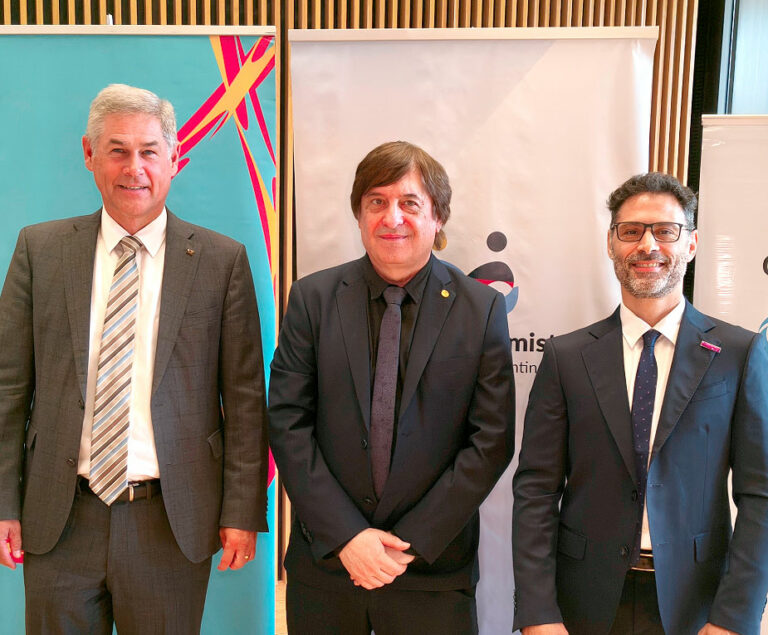 Embajada de Alemania, Premio Merck-CONICET, Innovación en Ciencias de la Salud, Daniel Salamone CONICET, Marcelo Ponte Merck Argentina, Peter Neven Embajada de Alemania, cooperación científica Argentina Alemania, inversión privada en ciencia, alianza público-privada salud, 95 años de Merck en Argentina, DAAD intercambio académico, ciencia argentina financiamiento