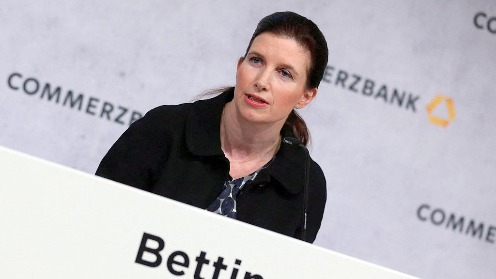 Unicredit, Commerzbank, Friedrich Merz, adquisición hostil bancos, Andrea Orcel, oferta pública Commerzbank, Mittelstand Alemania, Friedrich Merz Commerzbank, consolidación bancaria europea, Bettina Orlopp