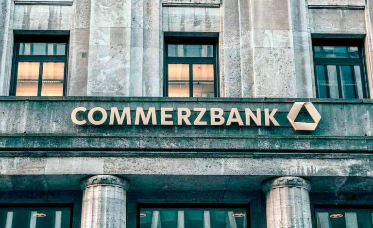 Unicredit, Commerzbank, Friedrich Merz, adquisición hostil bancos, Andrea Orcel, oferta pública Commerzbank, Mittelstand Alemania, Friedrich Merz Commerzbank, consolidación bancaria europea, Bettina Orlopp
