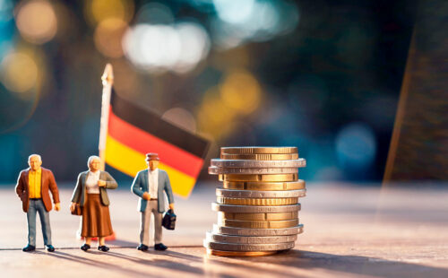 Alemania, Jubilación anticipada, sistema previsional, Bertelsmann Stiftung, DIW, Mercado laboral, Reforma previsional, Economía alemana, Seguridad social, Empleo, Déficit fiscal, Adultos mayores, Sistema previsional, reforma previsional Alemania, pensiones Alemania, jubilación a los 63 años, sistema previsional alemán, Bertelsmann Stiftung, DIW Alemania, edad de jubilación Alemania, mercado laboral alemán, ahorro fiscal Alemania, trabajadores mayores Alemania, escasez de mano de obra Alemania, reforma de las pensiones, seguridad social Alemania, economía alemana, envejecimiento poblacional Alemania, Alemania analiza eliminar la jubilación anticipada sin descuentos, Cuánto podría ahorrar Alemania si elimina la jubilación a los 63 años, La reforma previsional que busca sumar trabajadores y reducir el gasto público