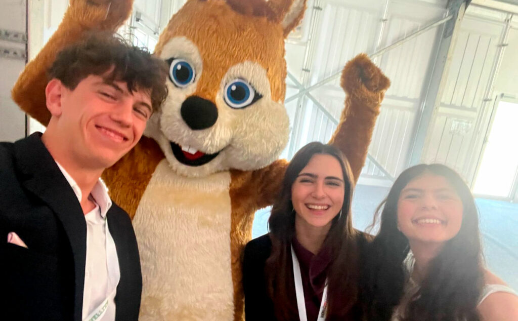 Colegio Pestalozzi, Jugend forscht, Alemania, Hamburgo, Ciencia, Educación, IBioBA, Sociedad Max Planck, Comunidad alemán-argentina, Investigación científica, Estudiantes argentinos, Colegio Pestalozzi Jugend forscht, estudiantes argentinos en Alemania, premio científico en Alemania, Hamburgo, Deutsche Zoologische Gesellschaft, Sociedad Zoológica Alemana, Werner-Rathmayer-Preis, IBioBA, Sociedad Max Planck, investigación científica estudiantil, jóvenes investigadores argentinos, ciencia y educación, comunidad alemana en Argentina, Colegio Pestalozzi Buenos Aires, final nacional Jugend forscht, premio científico alemán, cooperación científica Argentina Alemania, Estudiantes del Colegio Pestalozzi premiados en Alemania, Primer equipo argentino en la final nacional de Jugend forscht, Premio de la Sociedad Zoológica Alemana para estudiantes argentinos
