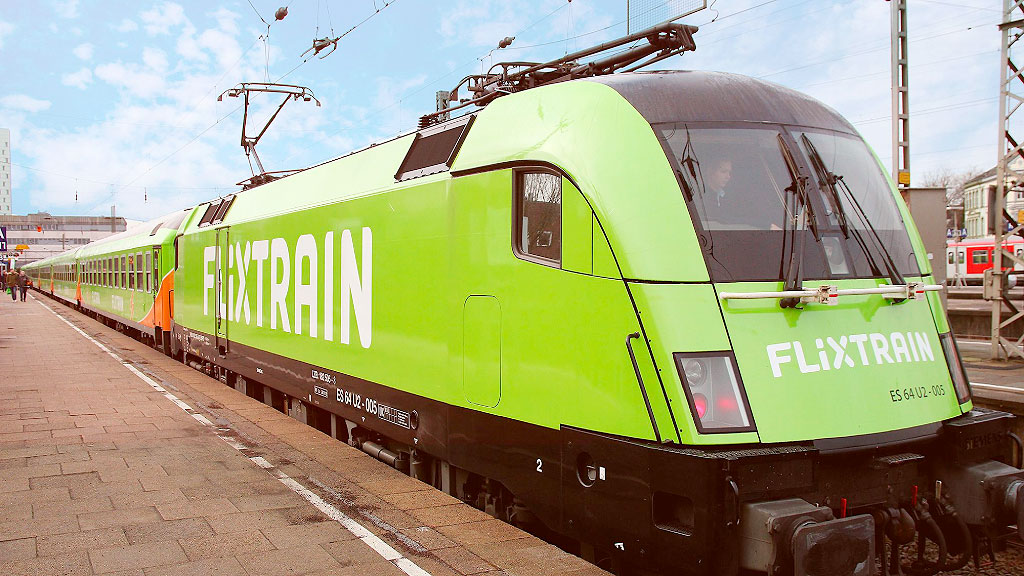 Deutsche Bahn, Infraestructura ferroviaria, Alemania, Transporte ferroviario, Friedrich Merz, Puntualidad ferroviaria, trenes alemanes, ferrocarriles de Alemania, infraestructura ferroviaria alemana, retrasos en Alemania, Patrick Schnieder, Friedrich Merz, DB InfraGo, Philipp Nagl, inversiones ferroviarias Alemania, red ferroviaria alemana, transporte público Alemania, modernización ferroviaria, crisis ferroviaria alemana, FlixTrain, Italo Alemania, por qué los trenes alemanes llegan tarde, crisis de Deutsche Bahn, inversión ferroviaria en Alemania, puntualidad ferroviaria alemana, modernización de la red ferroviaria alemana