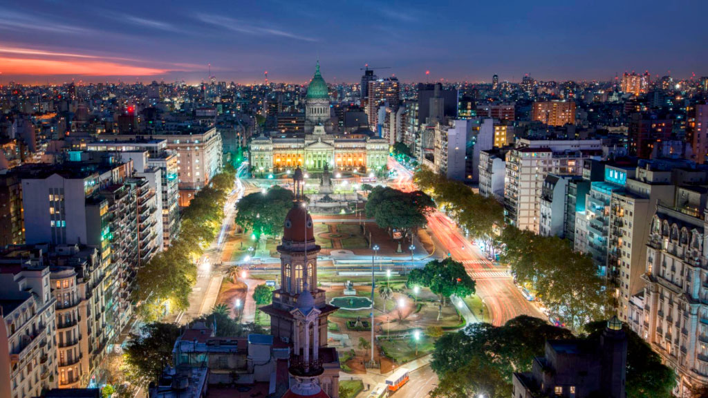 IHRA, Holocaust, Argentinien, Antisemitismus, Buenos Aires, Holocaust-Erinnerung, Michaela Küchler, Marcelo Mindlin, Javier Milei, Pablo Quirno, Erinnerungskultur, Holocaust-Bildung, Internationale Zusammenarbeit, Lateinamerika, Jüdisches Leben, Menschenrechte, Argentinien übernimmt erstmals den Vorsitz der IHRA, Holocaust-Erinnerung über nationale Grenzen hinaus stärken, IHRA-Plenum in Buenos Aires mit Delegierten aus 35 Ländern, Argentinien setzt Fokus auf Bildung und Antisemitismusbekämpfung, Wie die IHRA Erinnerungskultur international fördern will