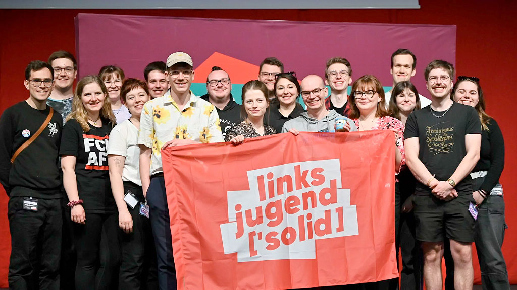Stalin, RDA, Die Linke, Linksjugend, Alemania, Mao Zedong, Bayerischer Rundfunk, memoria histórica, política alemana, extremismo político, comunismo alemán, Lars Rensmann, Anne-Mieke Bremer, Erich Honecker, SED, polémica en la juventud de La Izquierda alemana, investigación sobre la Linksjugend, reivindicación de la RDA en Alemania, admiración por Stalin y Mao en Alemania, debate sobre la memoria de la Alemania Oriental