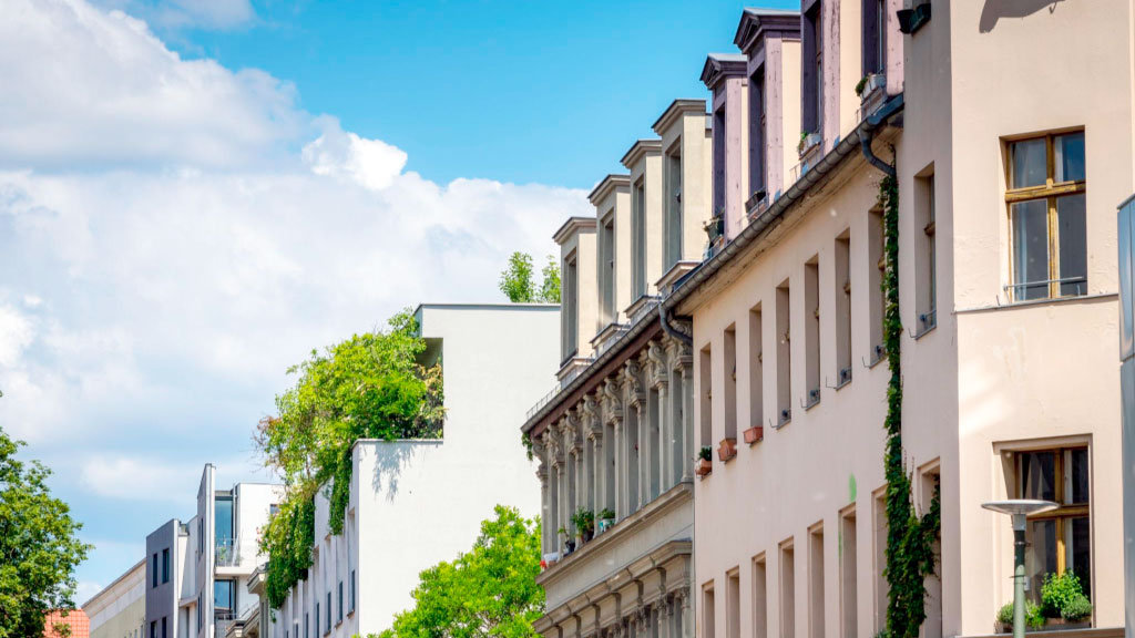 Wohnungsmarkt, Argentinien, Javier Milei, Mietrecht, Deutschland, Deregulierung, Friedrich-Naumann-Stiftung, Wohnungsbau, Mietrecht Argentinien, Deregulierung Argentinien, Javier Milei Wohnungsmarkt, Wohnraummangel Deutschland, Wohnungspolitik Deutschland, Mietpreise Buenos Aires, Friedrich-Naumann-Stiftung, Mate mit Hans-Dieter, Wohnungsmarkt Deutschland, Wohnungsangebot Buenos Aires, Liberalisierung Mietmarkt, Wohnungsbau und Regulierung, Auswirkungen der Deregulierung des Mietrechts in Argentinien, Wohnungsmarkt unter Javier Milei, Was Deutschland von Argentinien lernen kann, Wohnraummangel und Mietpreisregulierung, Podcast über Wohnungsmarkt und Mietrecht