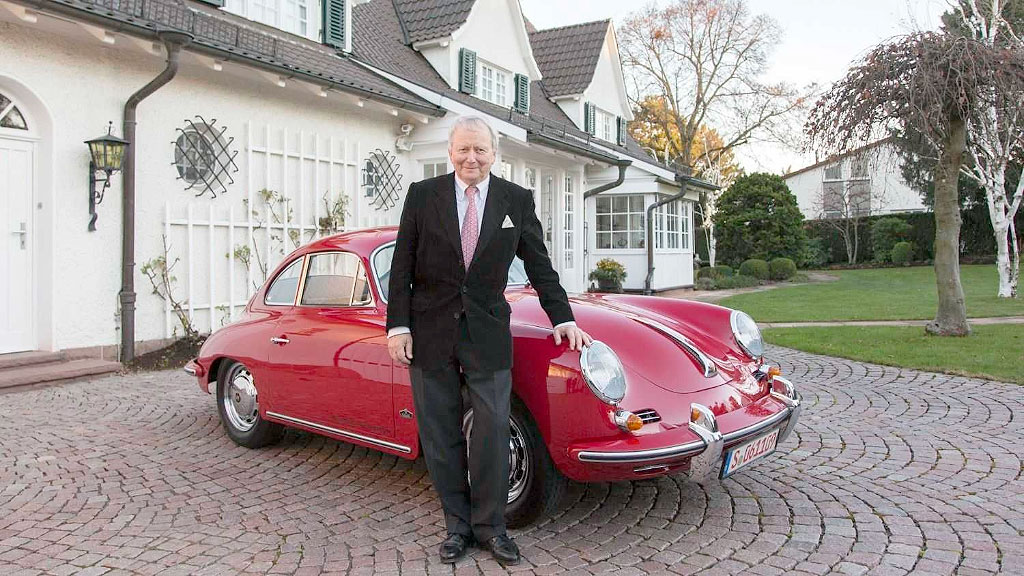 Wolfgang Porsche, Salzburgo, Stefan Zweig, Austria, Porsche, Paschinger Schlössl, Villa Stefan Zweig, Patrimonio cultural, Túnel privado, Volkswagen, Kapuzinerberg, Alemania, Wolfgang Porsche vende la villa de Stefan Zweig, polémica por el túnel privado de Wolfgang Porsche, castillo histórico en Salzburgo sale a la venta, villa de Stefan Zweig en Austria, Paschinger Schlössl y el debate sobre privilegios