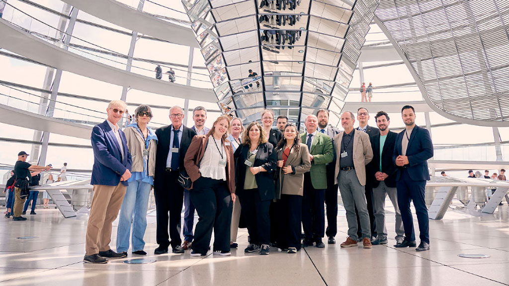 Stiftung Verbundenheit, Comunidades germanoparlantes, Berlín, IBDG, FAAG, Bundestag, Alemanes en el exterior, Cultura alemana, Idioma alemán, Alemania, Comunidad argentino-germana, reunión anual de la Stiftung Verbundenheit en Berlín, comunidades germanoparlantes y Alemania, fortalecimiento del alemán como lengua de origen, alemanes residentes en el exterior derecho al voto, cooperación entre Alemania y comunidades germanoparlantes