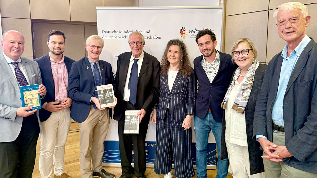 Stiftung Verbundenheit, Comunidades germanoparlantes, Berlín, IBDG, FAAG, Bundestag, Alemanes en el exterior, Cultura alemana, Idioma alemán, Alemania, Comunidad argentino-germana, reunión anual de la Stiftung Verbundenheit en Berlín, comunidades germanoparlantes y Alemania, fortalecimiento del alemán como lengua de origen, alemanes residentes en el exterior derecho al voto, cooperación entre Alemania y comunidades germanoparlantes